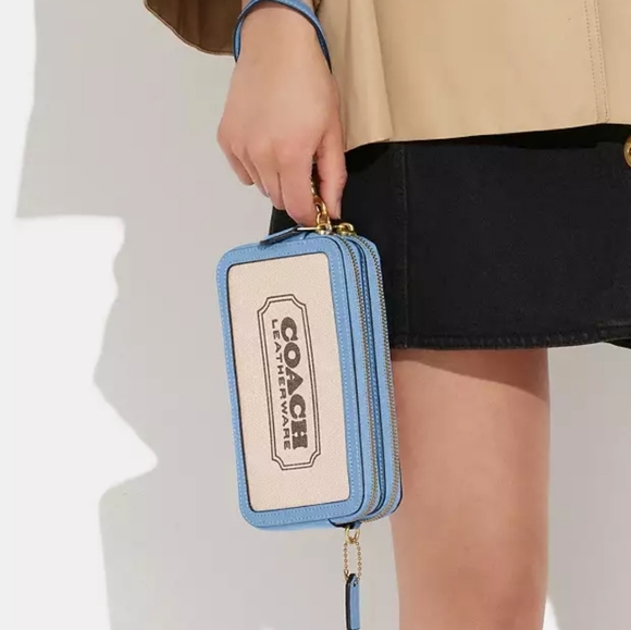 🔹️Rare🔹️🆕️ Coach Canvas Kira Crossbody Bag/ Wristlet NWT SOLD OUT!!! - Picture 6 of 11
